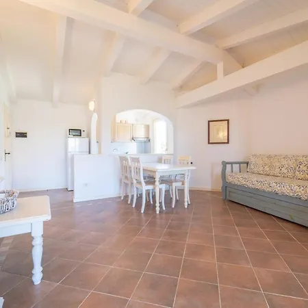 -top Location- Casa Con Piscina E A 300 Mt