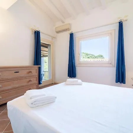 -top Location- Casa Con Piscina E A 300 Mt
